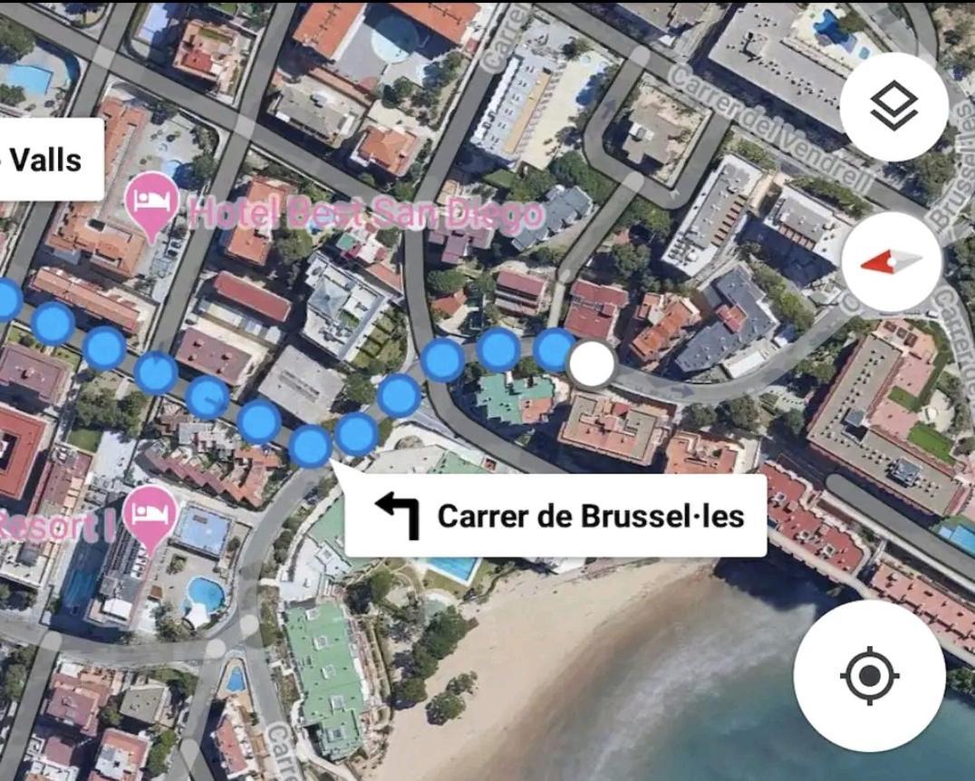 Apartamento segunda línea de la playa Capellán Salou Esterno foto