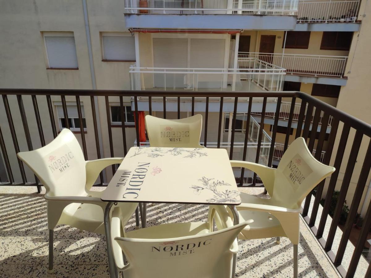 Apartamento segunda línea de la playa Capellán Salou Esterno foto