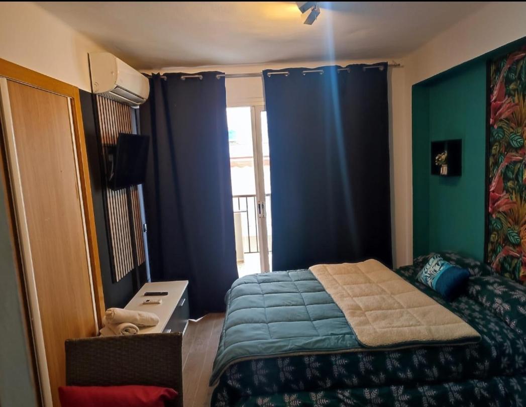 Apartamento segunda línea de la playa Capellán Salou Camera foto