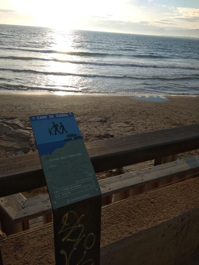 Apartamento segunda línea de la playa Capellán Salou Esterno foto