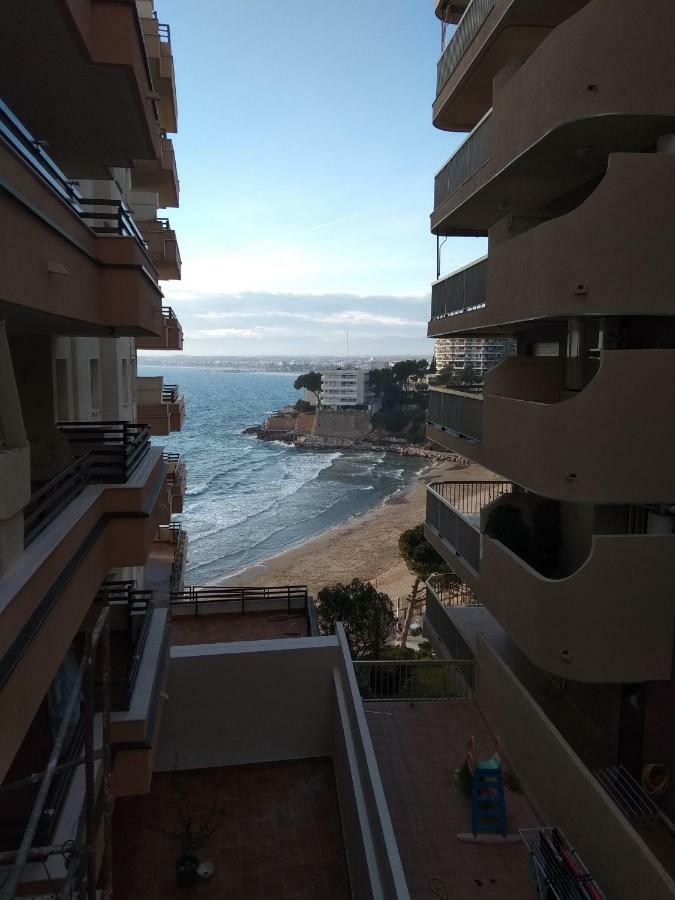 Apartamento segunda línea de la playa Capellán Salou Esterno foto